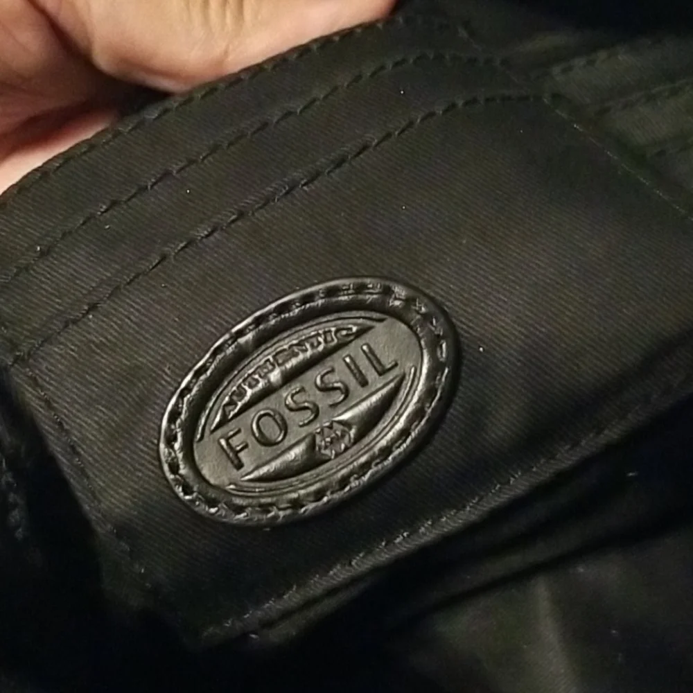 Fossil Sydney Original Satchel + Original Dust Cover